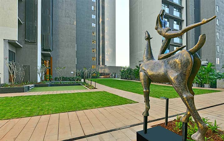 rustomjee paramount